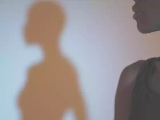 Démasquer et guérir le soi de l'ombre